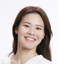 中村麻衣